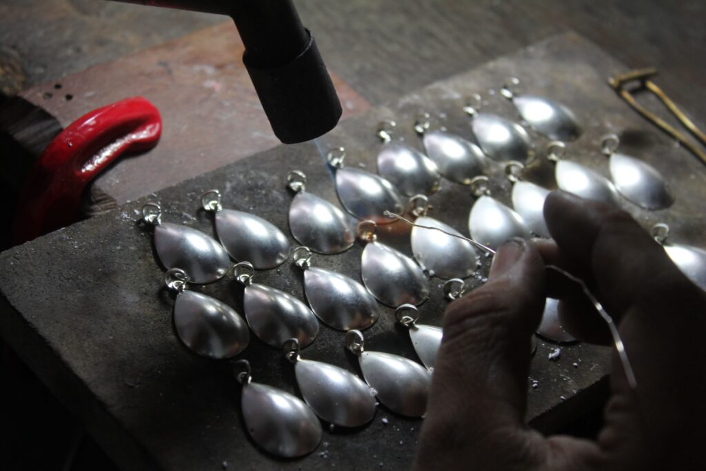 RoyiSal_Production_Soldering_IMG_8576-min